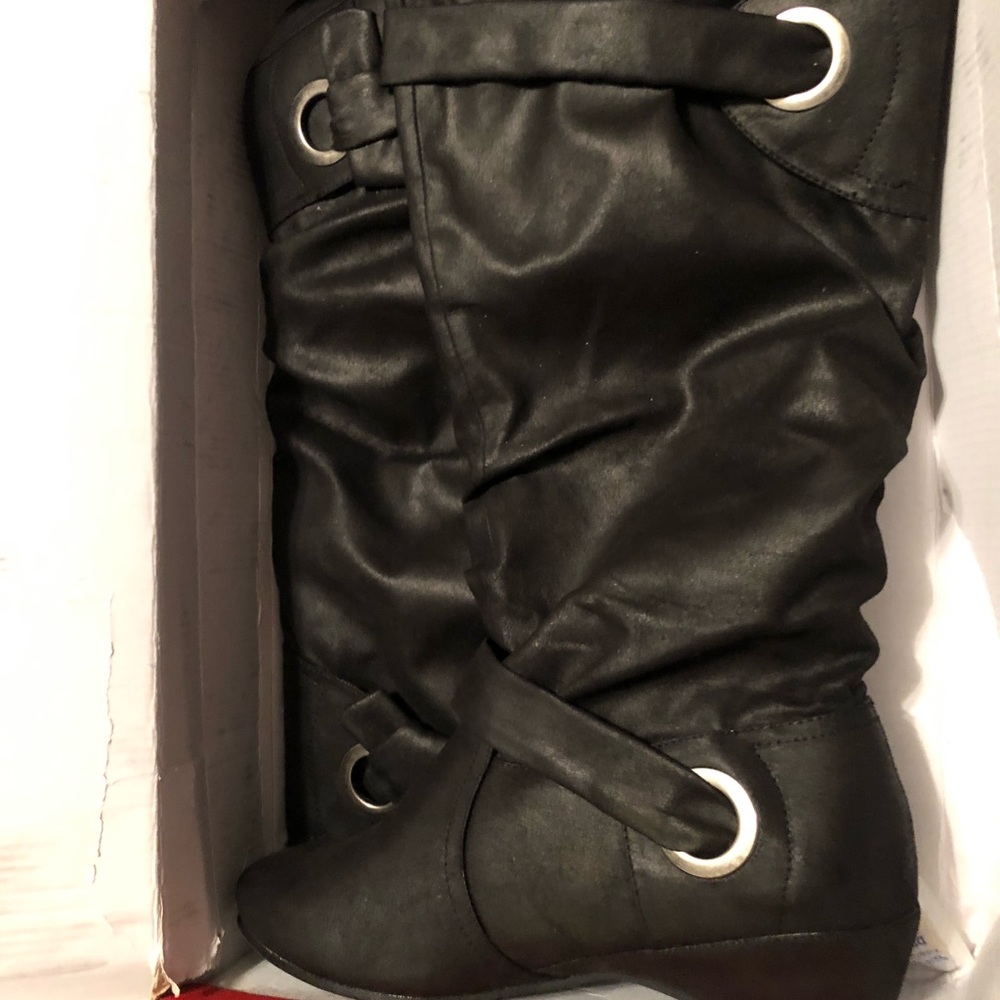 Black boots